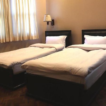 Rinchen Hotel Катманду Экстерьер фото