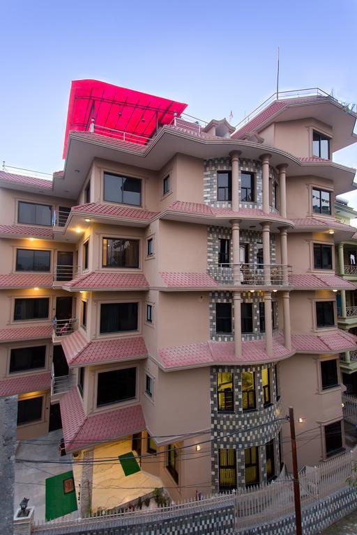Rinchen Hotel Катманду Экстерьер фото